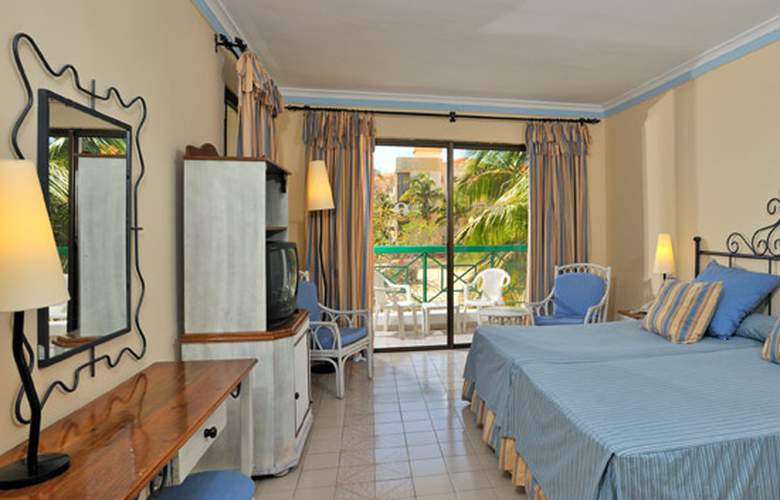 HOTEL SOL SIRENAS CORAL 3